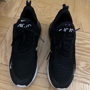 Black Nike Air Max 270